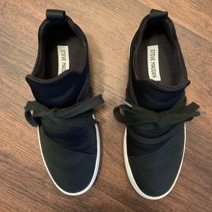 Steve Madden Black Tennis Shoes